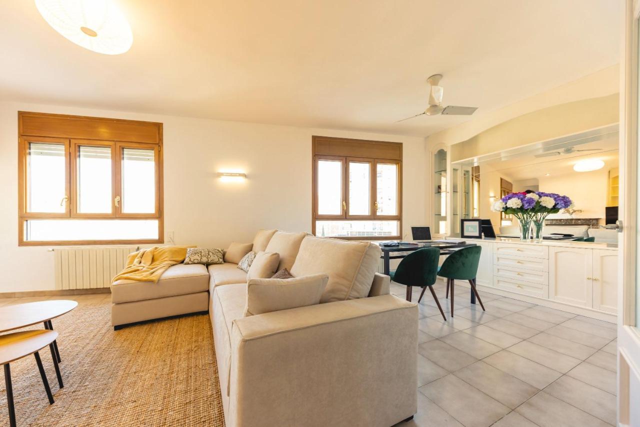 Bravissimo El Lleo, Bright 4-Bedroom Apartment ชีโรนา ภายนอก รูปภาพ