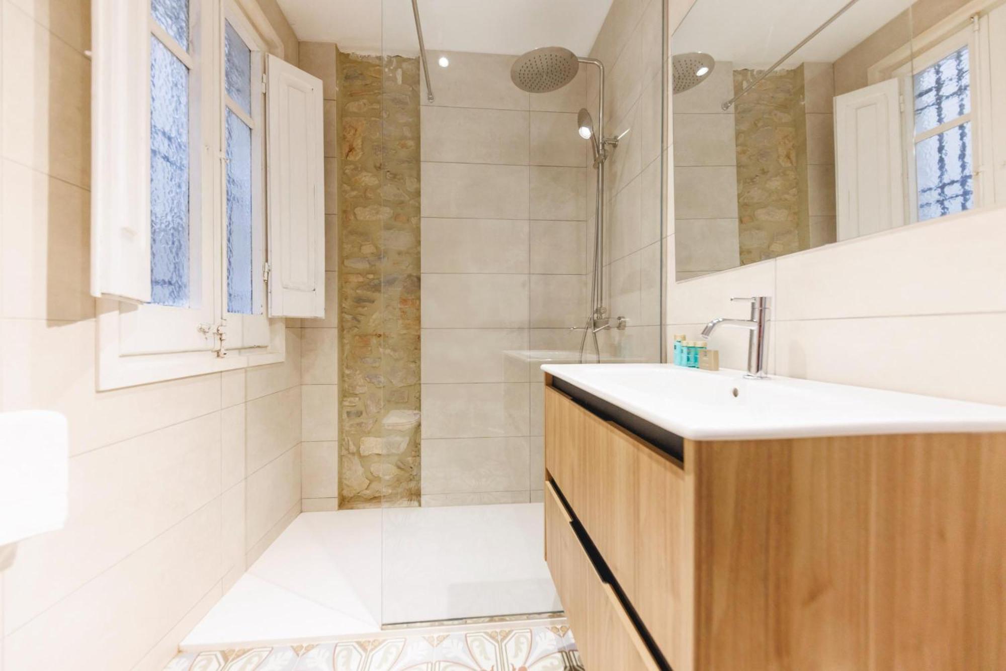 Bravissimo El Lleo, Bright 4-Bedroom Apartment ชีโรนา ภายนอก รูปภาพ