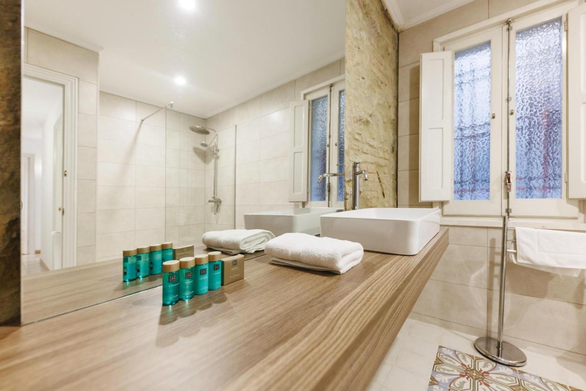 Bravissimo El Lleo, Bright 4-Bedroom Apartment ชีโรนา ภายนอก รูปภาพ